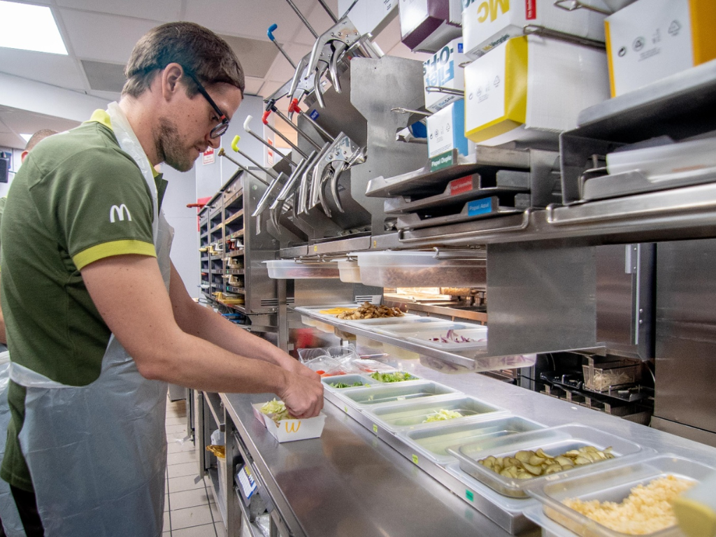 jovem aprendiz mcdonalds